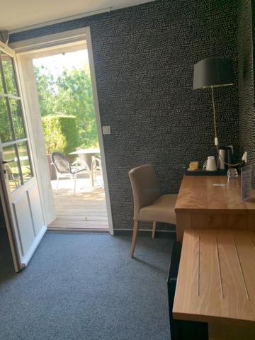 Logis Auberge De La Riviere Les Velluire-sur-Vendee Esterno foto
