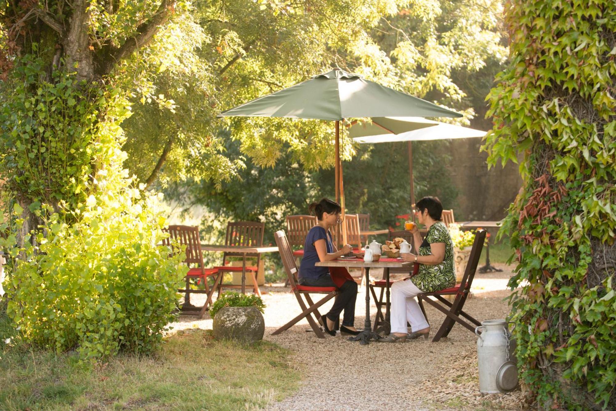 Logis Auberge De La Riviere Les Velluire-sur-Vendee Esterno foto