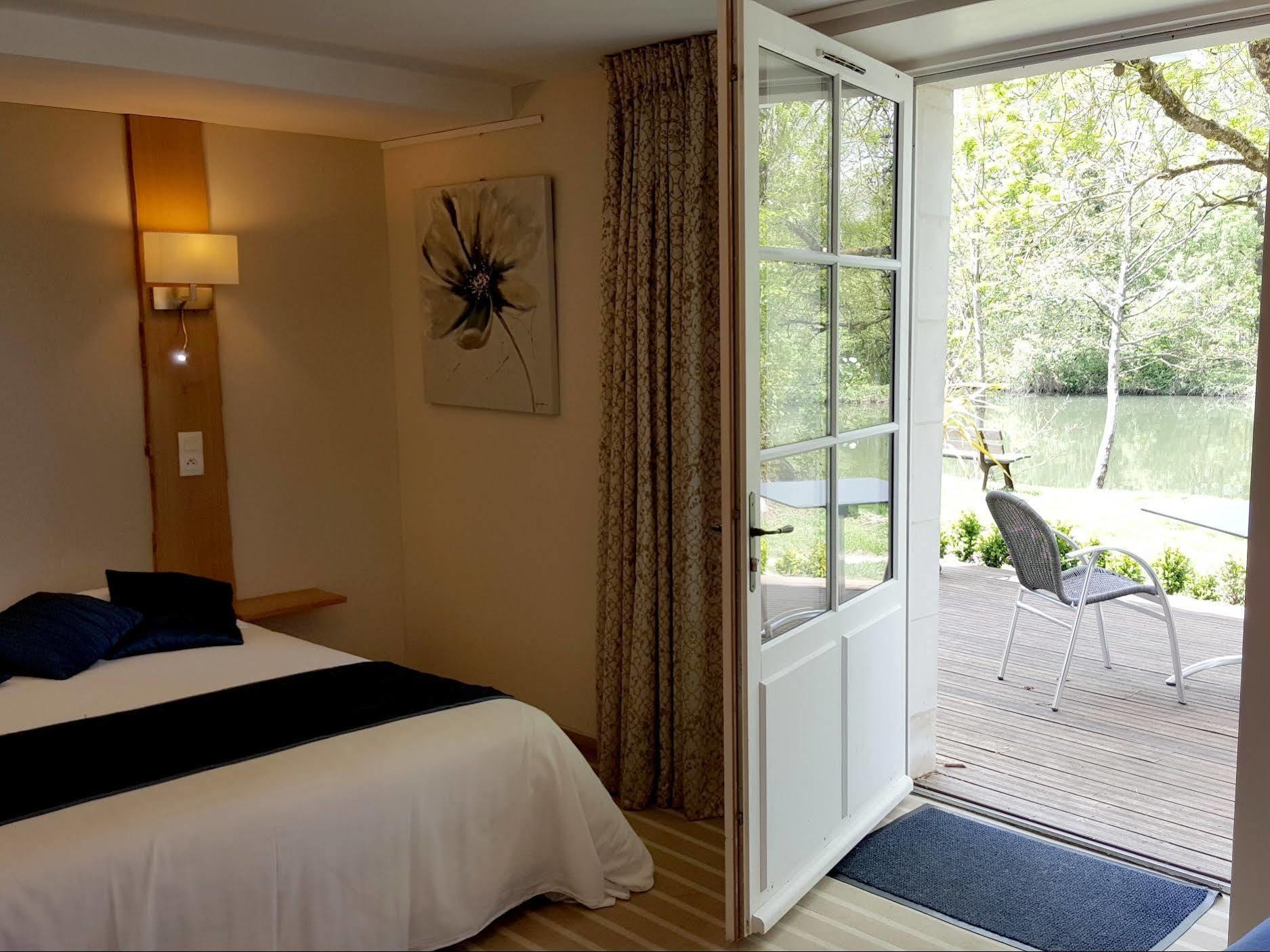Logis Auberge De La Riviere Les Velluire-sur-Vendee Esterno foto